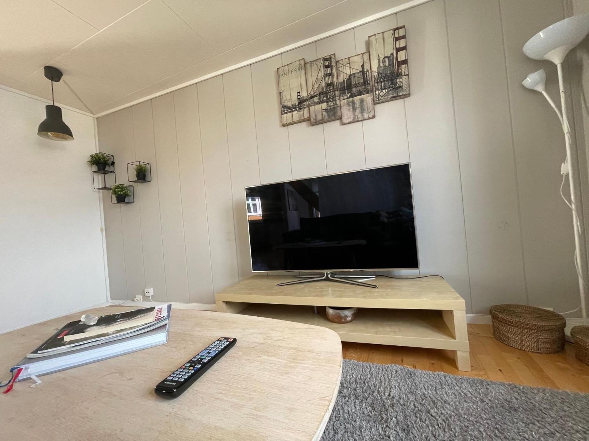 Nicolas 10 Terrace 2bed *